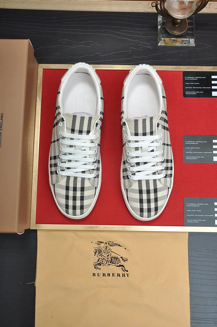 Men's shoes💰480💶[Burberry] (cowhide lining) classic low-top sneakers｜Imported cowhide with classic plaid fabric｜Cow leather lining｜Original outsole｜Fine workmanship and comfortable to wear Size: 38-44 (customized at 45)